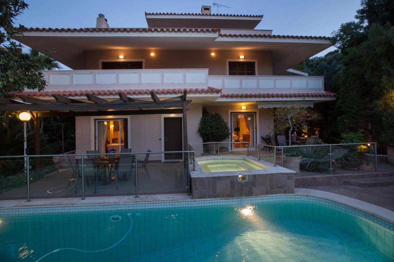 Exceptional Villa In Voula Near The Sea Aten Exteriör bild